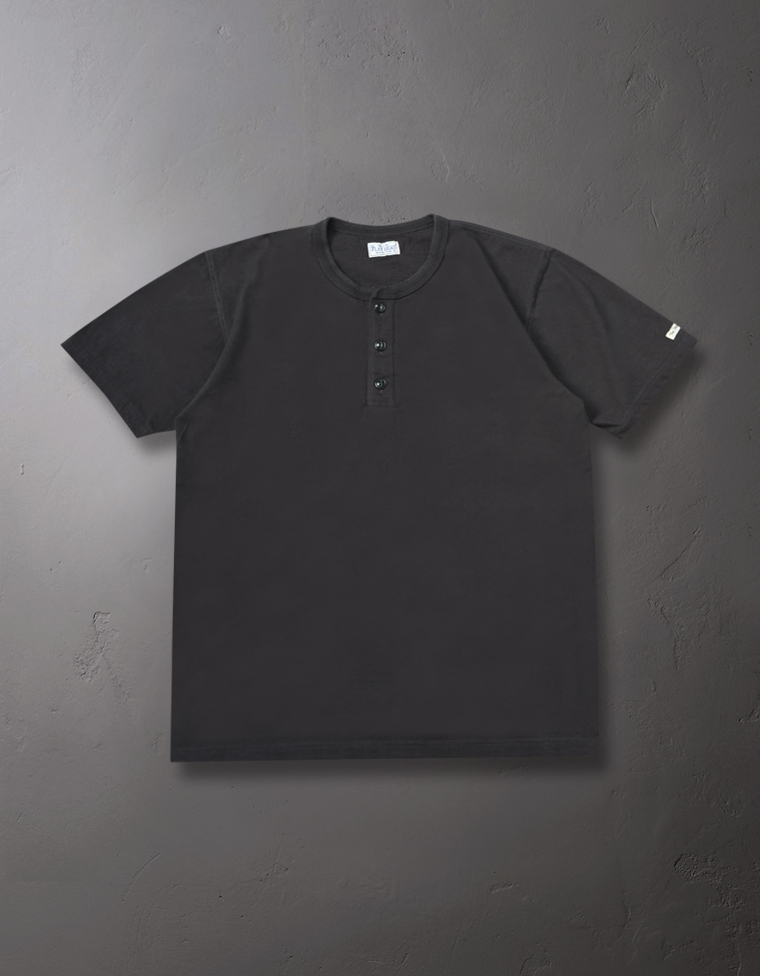 ヘンリーネック Tシャツ