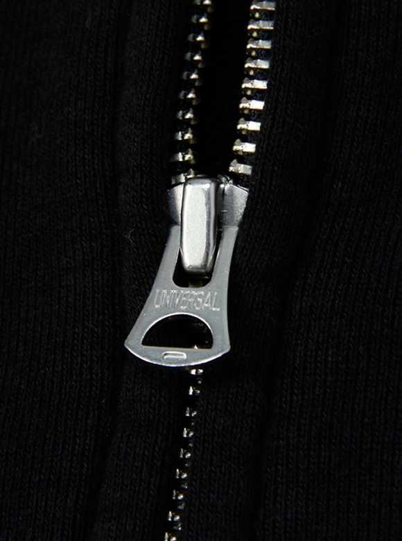 .06 UNIVERSAL ZIPPER