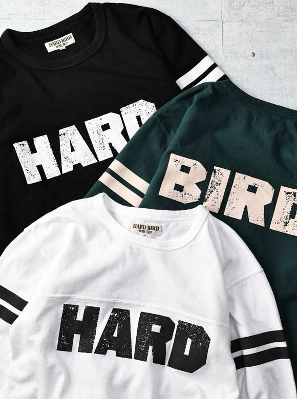 .01 空気感のあるフワッと柔らかな吊り生地を使ったフットボールTシャツ