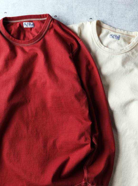 .01 コットン100％による度詰生地を使用した肉厚でコシ感のあるロングスリーブTシャツ