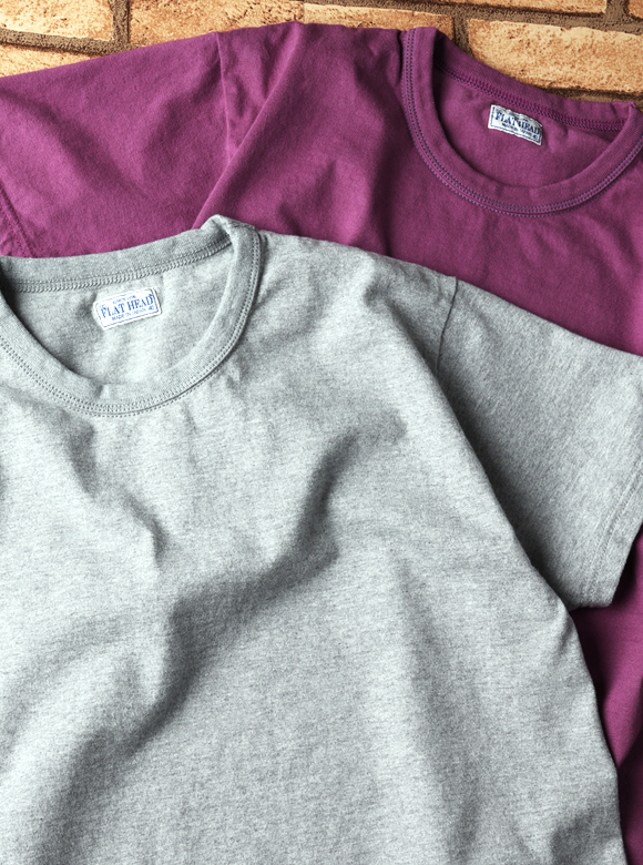 .01 コットン100％による度詰生地を使用した肉厚でコシ感のあるTシャツ